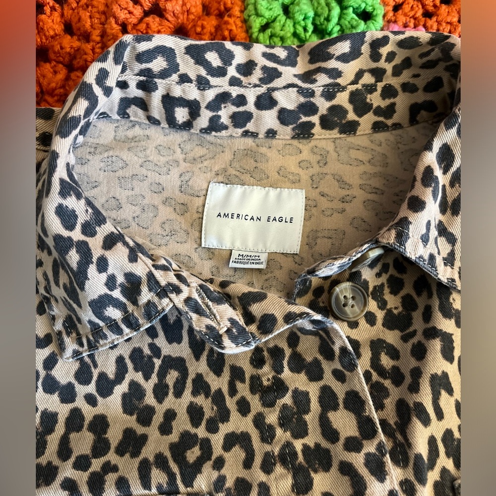 American Eagle Leopard Print Cropped Jacketet - image 6